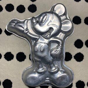 Disney Mickey Mouse Cake Pan Vintage 1995 Wilton 2105-3801 Birthday Baking Mold